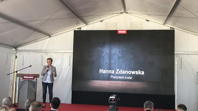 Uroczystość wmurowania kamienia węgielnego pod budowę fabryki pralek  -  mat. prasowe